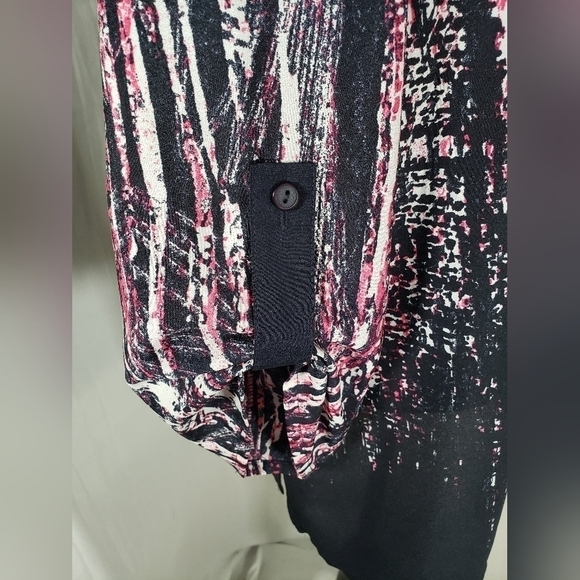 Valerie Stevens Navy and Pink VNeck Blouse Sz XL - Picture 7 of 10